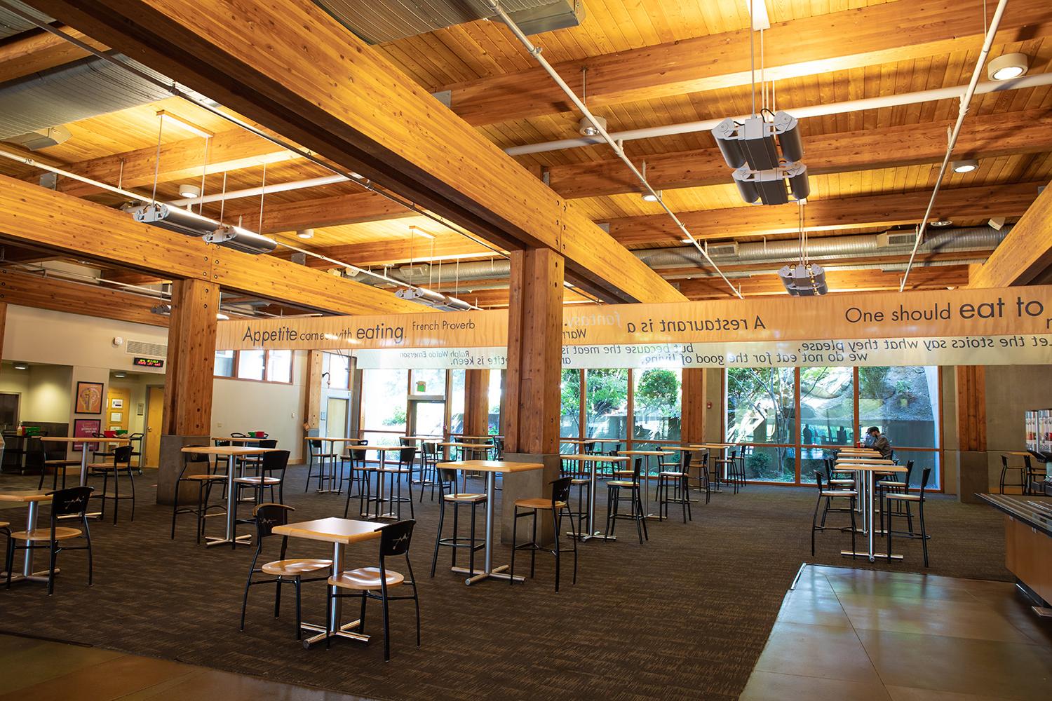 Gwinn Commons dining hall seating